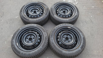 Zánovní orig. zimní kola 16" 5x114,3 ET45 Toyota - 2