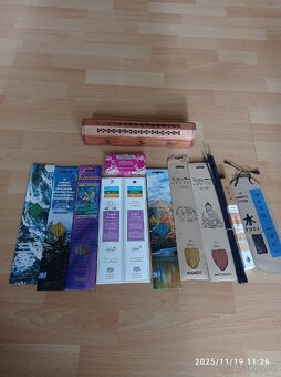 Vonné tyčinky s držákem - 2