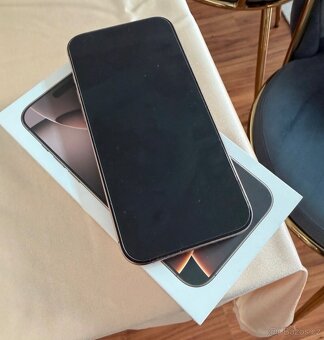 Apple iphone 16 pro max - 2