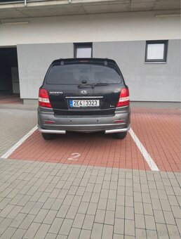 Kia Sorento 3.5 V6 4x4 - 2