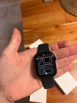 Apple Watch Series 8 (GPS+Cellular) - 2