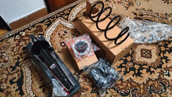 Predni tlumice bmw e 46 Compact 318 Ti - 2