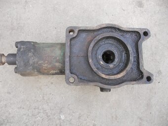 Zetor 15 úhlová převodovka - 2