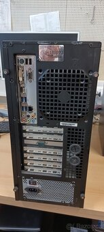 Skříň se zdrojem - 2