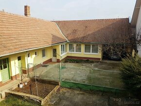 Prodej rodinného domu 132 m² s garáží a zahradou, pozemek 71 - 2