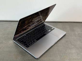 MacBook Pro 13" 2020 500GB / i5 / SG / 16GB - DPH - 2