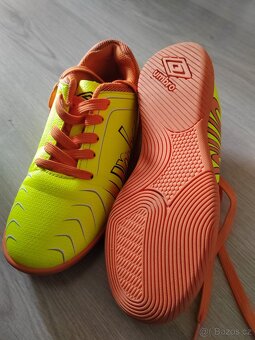 Prodám dětské boty kopačky sálovky - 2