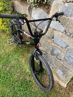Prodám freeraidove kolo BMX - 2