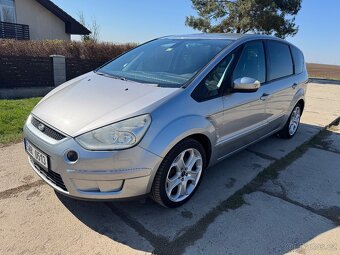 Ford S-max 2.0tdci 100kw 7místné,2009,tažné zařizeni,najeto - 2