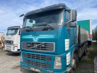 Volvo 12.460 6x2 62R sklápěč - 2