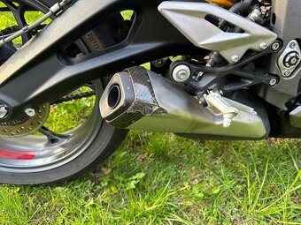 Triumph speed triple 765rs - 2