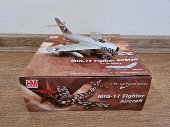 MODELY KOVOVÝCH LETADEL 1:72 - 2