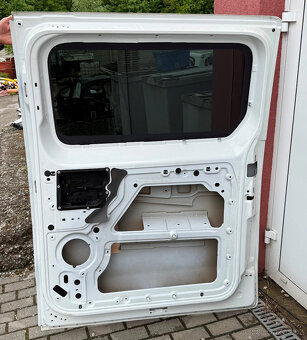 9811897980 Dveře zadní posuvné prosklené originál PSA Toyota - 2