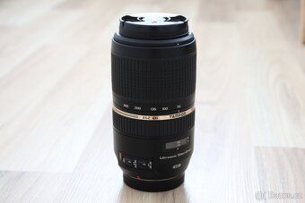 Objektiv TAMRON 70 - 300mm pro Canon - 2