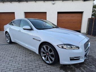 Jaguar XJ 3.0diesel /  300PS - 2