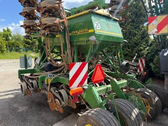 Sieci Stro John Deere 750A RV 2000 - 2