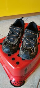 Trekové Skechers vel. 27 super stav - 2