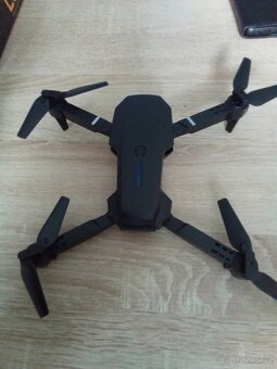 Dron s kamerou - 2