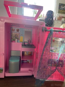 Mattel Barbie Karavan 3v1 + Barbie zmrzlinařka - 2