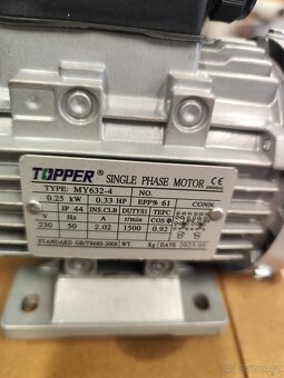 Elektromotor s převodovkou - 2