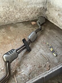 Výfuk BMW e46 330d touring - 2