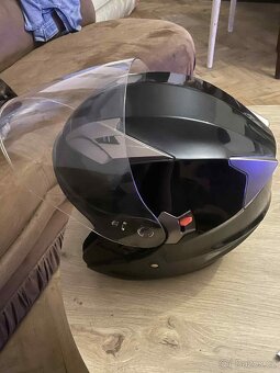 Přilba na motorku - 2