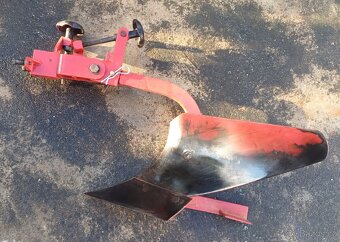 Levý pluh s nastavovacím tělesem Vari, Terra - 2