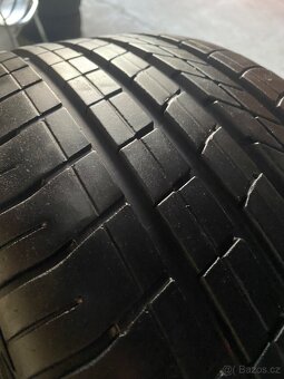 Letní pneu 245/40 19' - 2