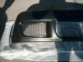 VW Golf 4 přední nárazník R32.. - 2