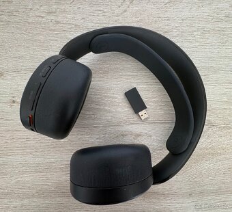 PlayStation 5 Pulse 3D Wireless Headset - Midnight Black - 2