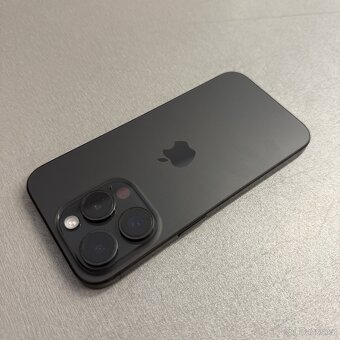 iPhone 15 Pro 256GB, pěkný stav, 12 měsíců záruka - 2