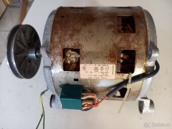 Motor včetně regulátoru - 2