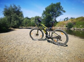 Elektrokolo Apache Hawk MX 19" - černé - 2019 - 2