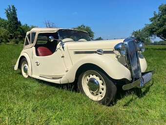 1950 Singer Nine Roadster- 1938 Singer Bantam Saloon 4 door - 2