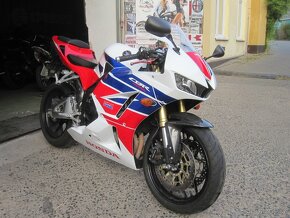 HOnda CBR 600RR - 2