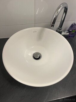 2 kruhová umyvadla na desku VitrA - 2
