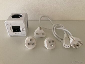 Cestovní adaptér PowerCube ReWirable USB - 2