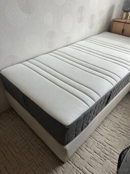 postel a matrace - 2