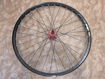 Přední kolo Novatec + Mavic 26" - 2