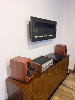 Xavian XN125, Music Hall HSV 2002, Fisher - 2