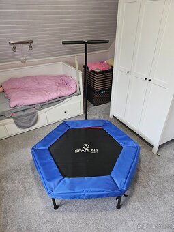 Trampolína s madlem - 2