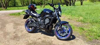 Yamaha FZ6 Fazer - 2