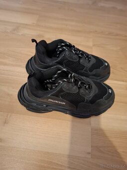 Nove Balenciaga - 2