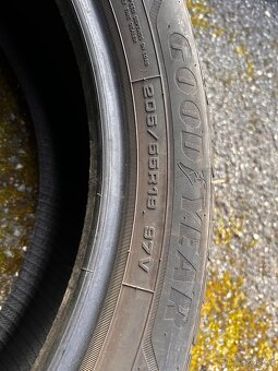 Sada zimních pneu 205/55 R19 97V - 2