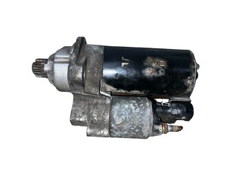 Startér manuál 6Q 11 zubů VW Passat B6 r.v. 2010 - 2