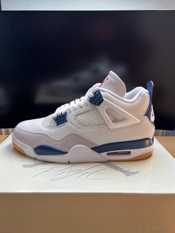 Nike Air Jordan 4 SB Navy - 2