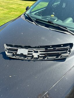 Honda Civic 6g maska facelift - 2