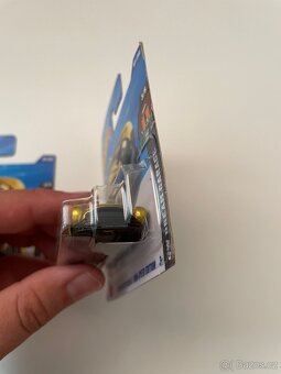 HotWheels Aston Martin DB4GT STH+Main - 2