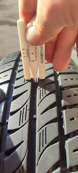 Prodám 2ks Semperit Comfort-Life2 165/70 R14-letní-6mm - 2
