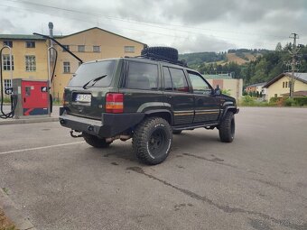 Jeep Grand Cherokee 5.2 - ZJ V8 - bez koroze - 2